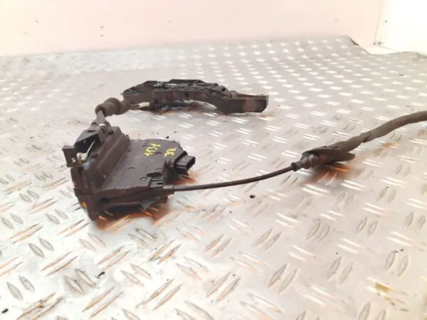 CERRADURA PUERTA DELANTERA DERECHA 126077