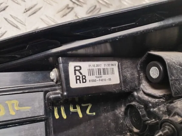 PILOTO TRASERO DERECHO 126310