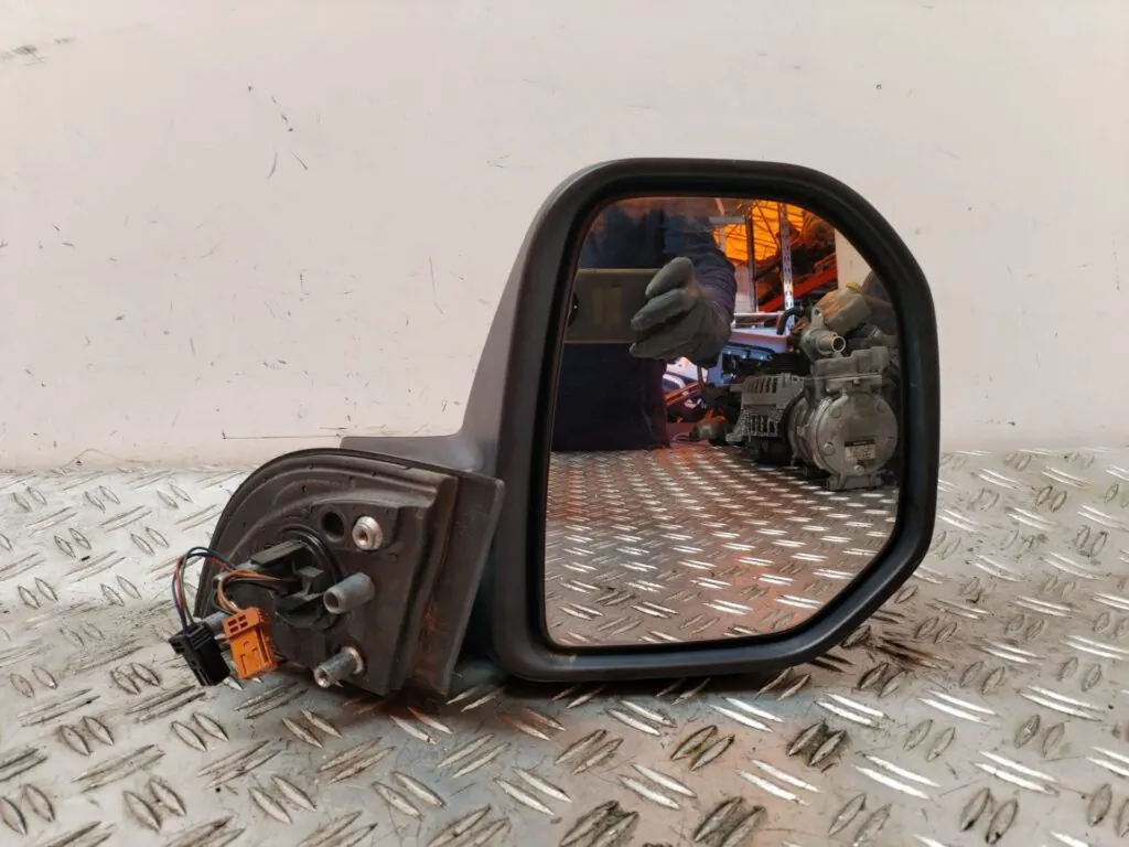 RETROVISOR DERECHO 127121