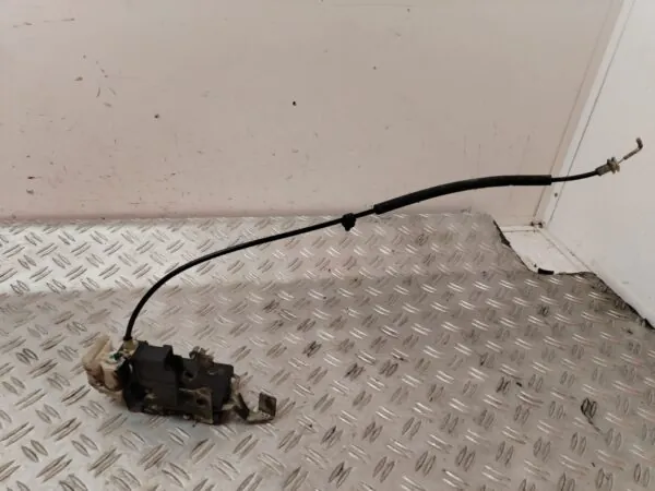 CERRADURA PUERTA DELANTERA DERECHA 126718
