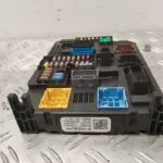 CAJA RELES / FUSIBLES 125982