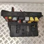 CAJA RELES / FUSIBLES 126746