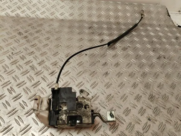 CERRADURA PUERTA DELANTERA DERECHA 126718