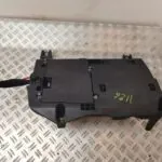 CAJA RELES / FUSIBLES 126989