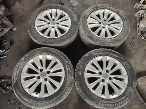 JUEGO LLANTAS 125951