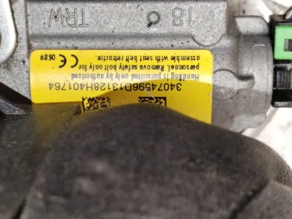 CINTURON SEGURIDAD DELANTERO DERECHO 127210