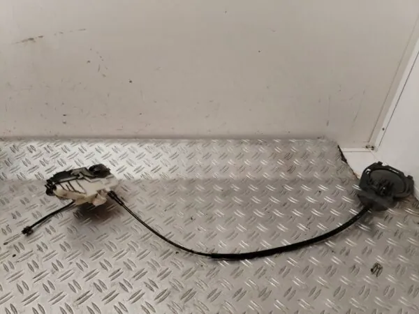 CERRADURA PUERTA DELANTERA DERECHA 126333