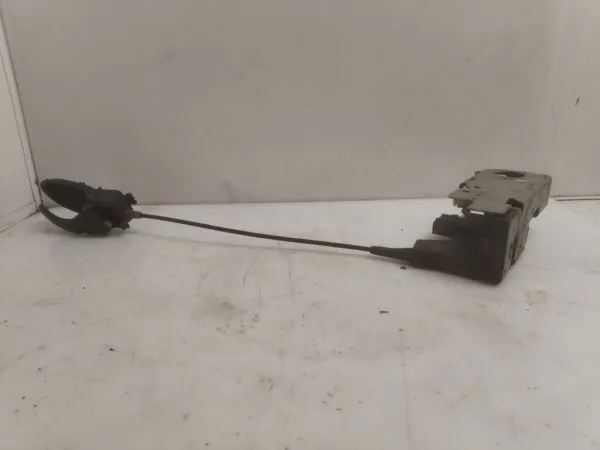 CERRADURA PUERTA DELANTERA DERECHA 125804
