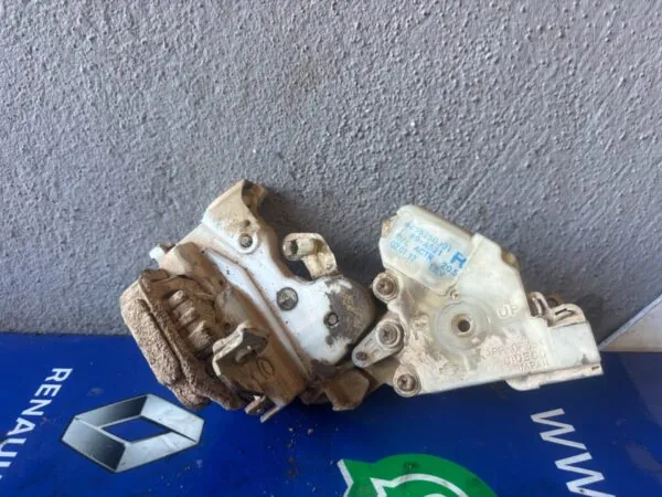 CERRADURA PUERTA TRASERA DERECHA 126326