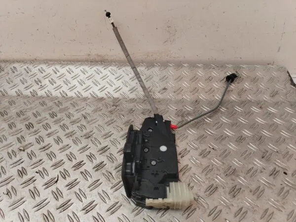 CERRADURA PUERTA TRASERA IZQUIERDA 126985