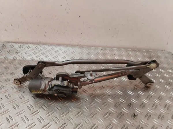 MOTOR LIMPIA DELANTERO 126470