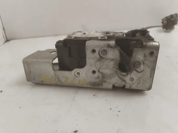 CERRADURA PUERTA DELANTERA DERECHA 125804