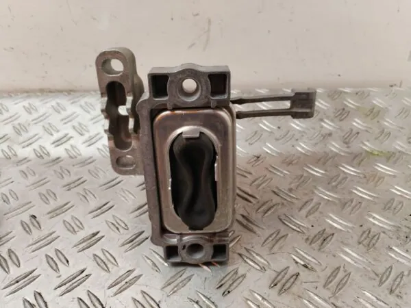 SOPORTE MOTOR DERECHO 127132