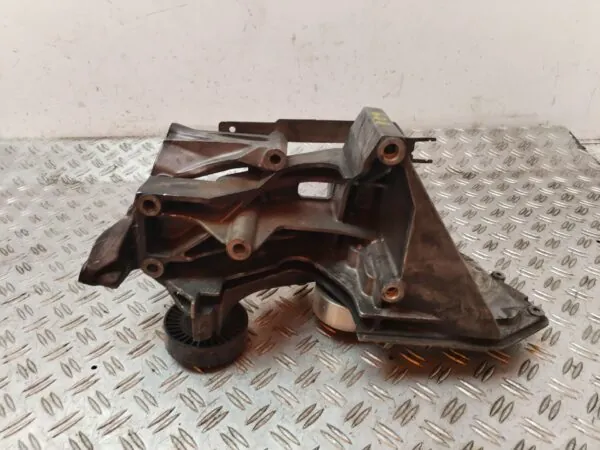 SOPORTE ALTERNADOR 128787
