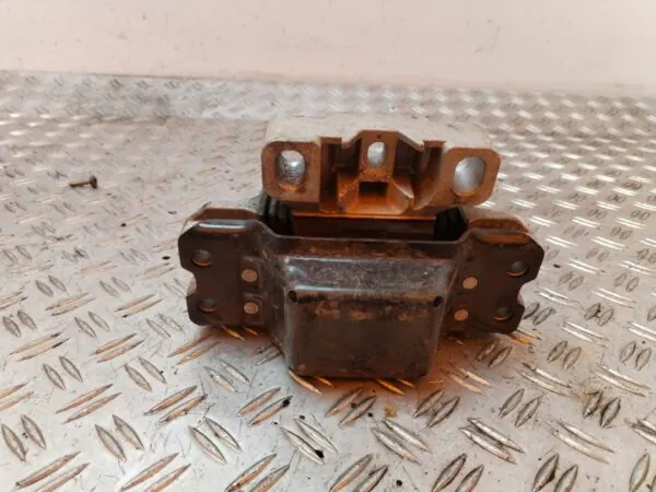 SOPORTE MOTOR 127954
