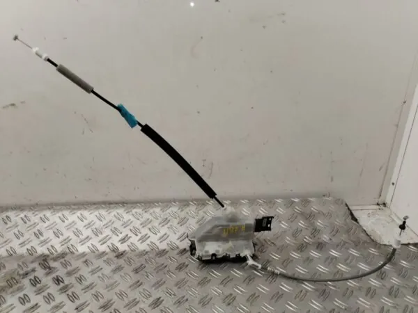 CERRADURA PUERTA DELANTERA DERECHA 127458