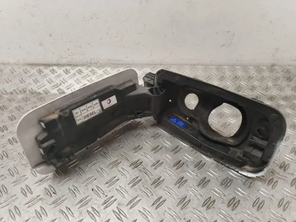 TAPA EXTERIOR COMBUSTIBLE 129143
