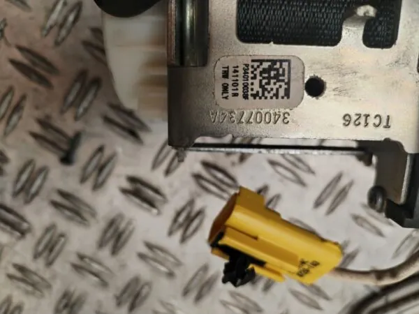 CINTURON SEGURIDAD DELANTERO DERECHO 128346