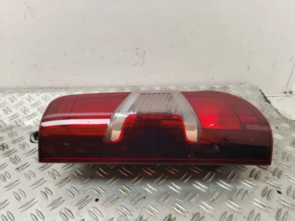 PILOTO TRASERO IZQUIERDO 127430