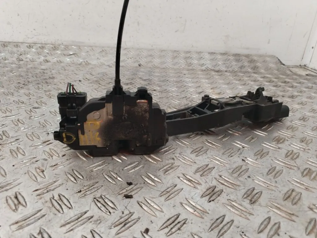 CERRADURA PUERTA DELANTERA DERECHA 129034