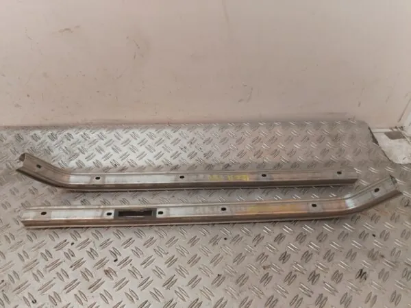 SOPORTE / GUIA PUERTA CORREDERA 127918