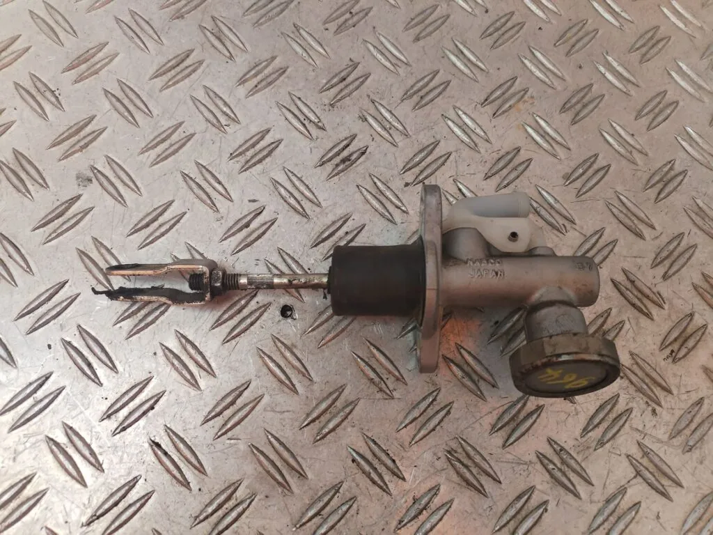 BOMBA EMBRAGUE 129116