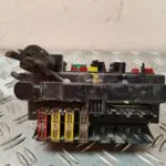 CAJA RELES / FUSIBLES 127224
