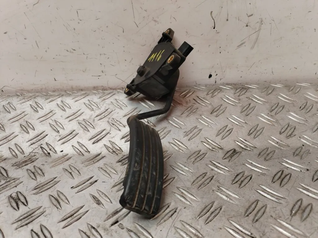 PEDAL ACELERADOR 127699