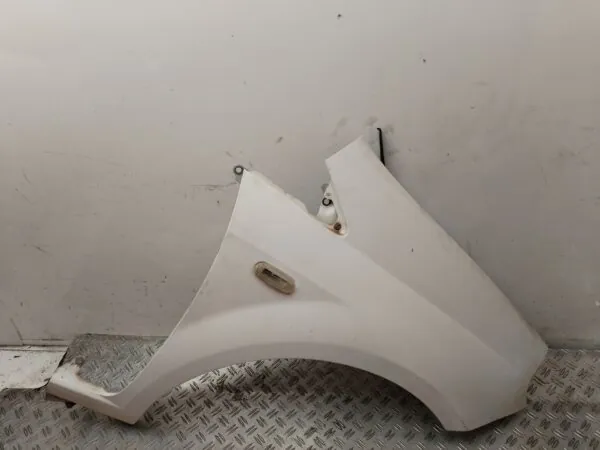 ALETA DELANTERA DERECHA 128429