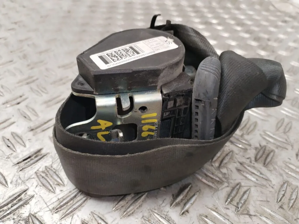 CINTURON SEGURIDAD DELANTERO IZQUIERDO 127684