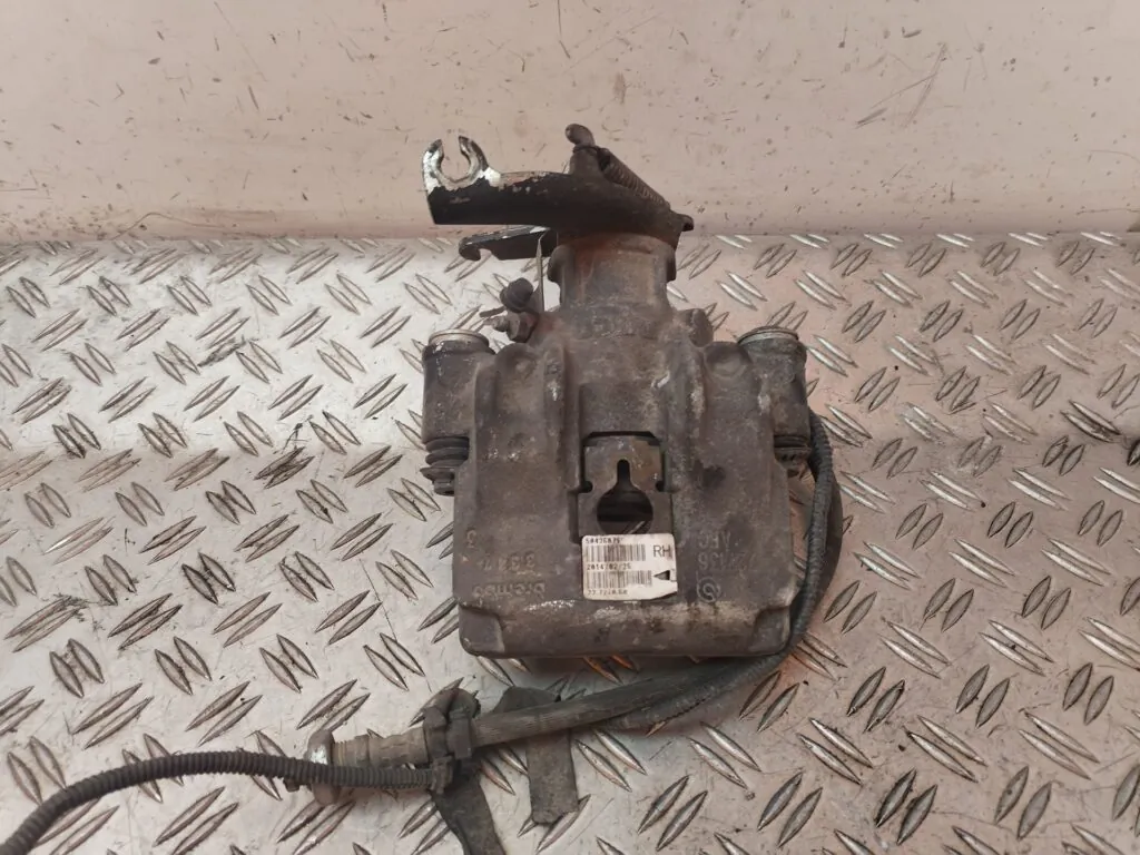 PINZA DE FRENO TRASERA DERECHA 128648