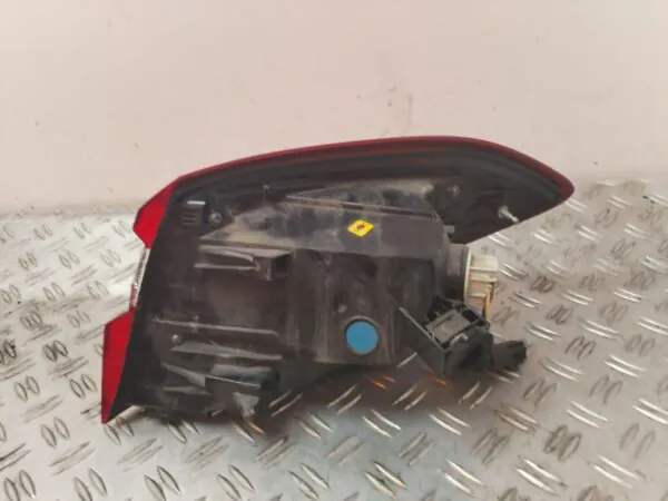 PILOTO TRASERO IZQUIERDO 127351