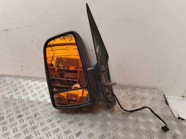 RETROVISOR IZQUIERDO 126743