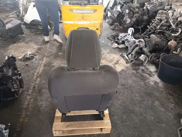 ASIENTO DELANTERO DERECHO 127217