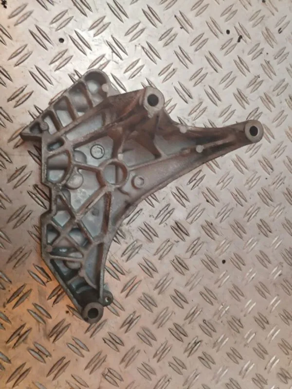 SOPORTE MOTOR 127937