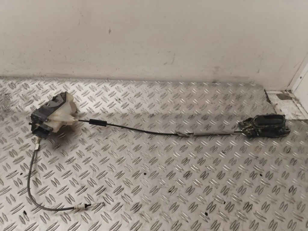 CERRADURA PUERTA DELANTERA IZQUIERDA 128194