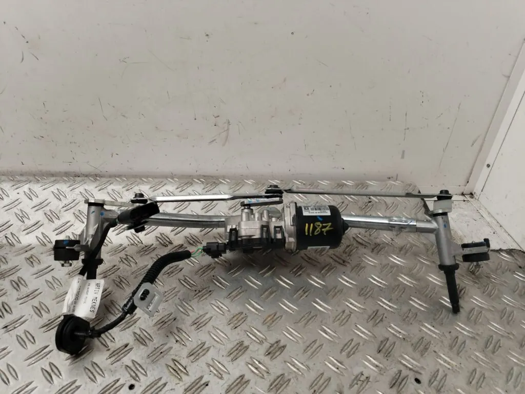 MOTOR LIMPIA DELANTERO 127444