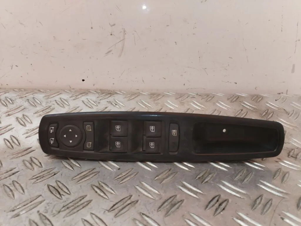 MANDO ELEVALUNAS DELANTERO IZQUIERDO 127552