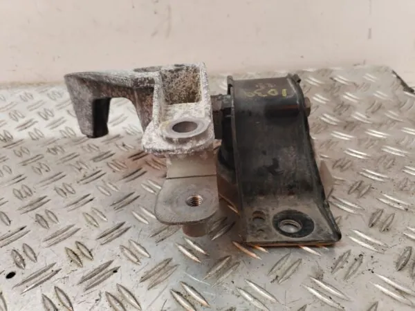 SOPORTE MOTOR 127386