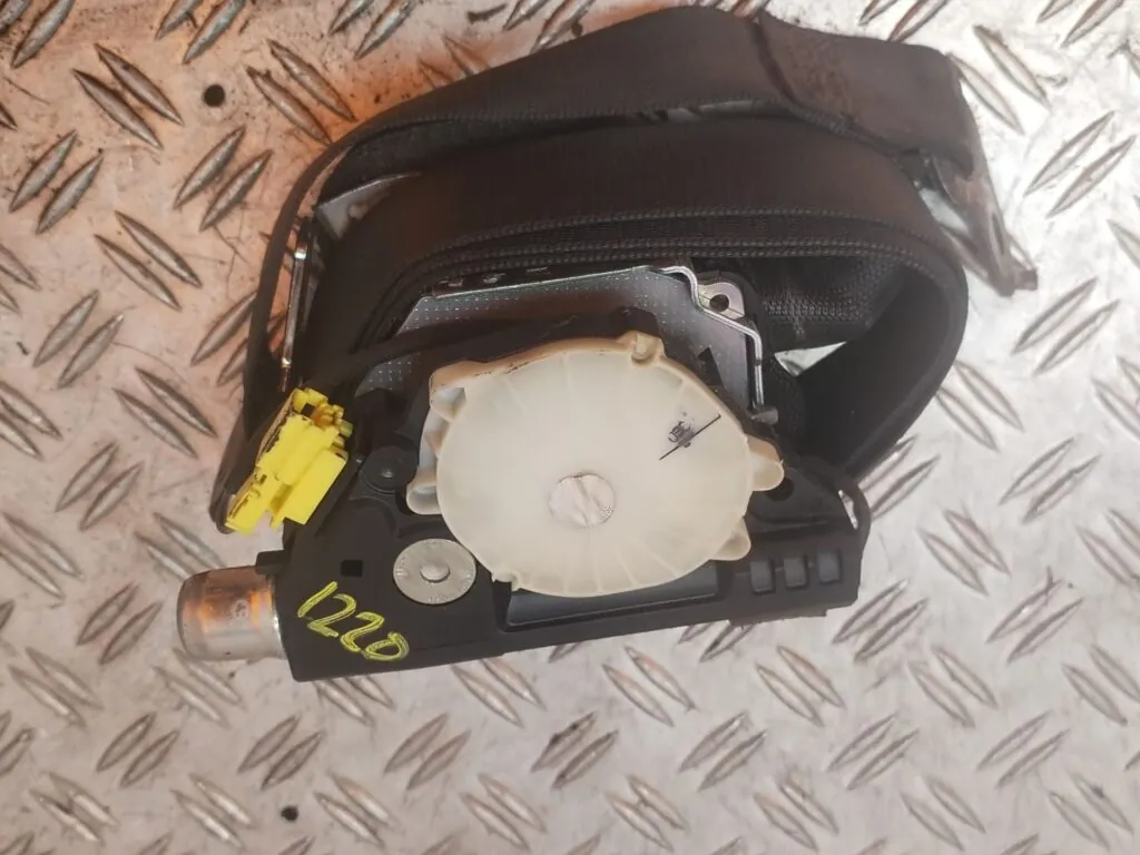 CINTURON SEGURIDAD TRASERO IZQUIERDO 128550