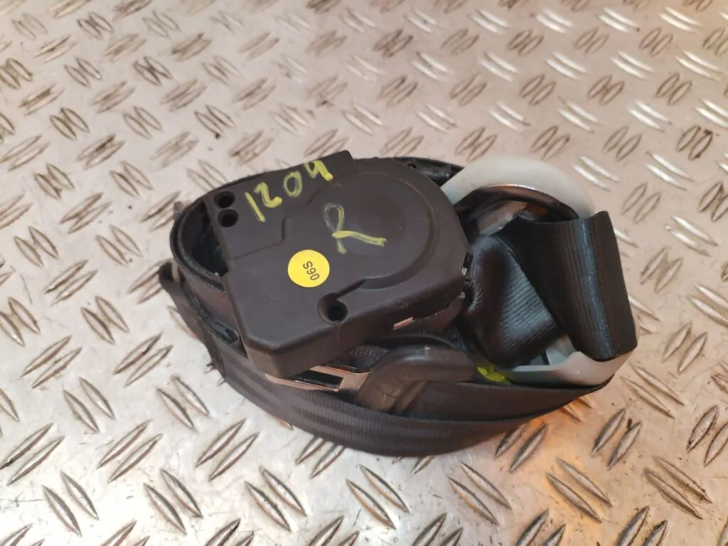 CINTURON SEGURIDAD DELANTERO DERECHO 127835