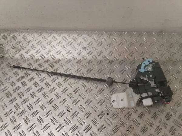 CERRADURA PUERTA DELANTERA DERECHA 128199