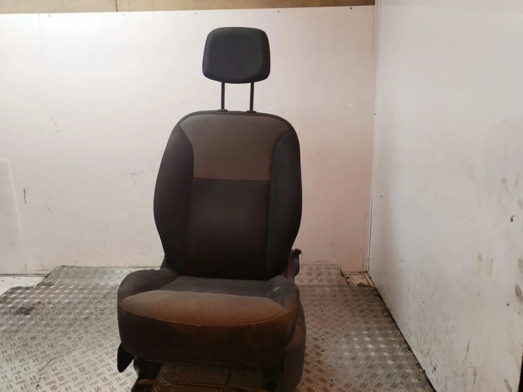 ASIENTO DELANTERO IZQUIERDO 129137
