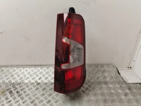 PILOTO TRASERO IZQUIERDO 127430