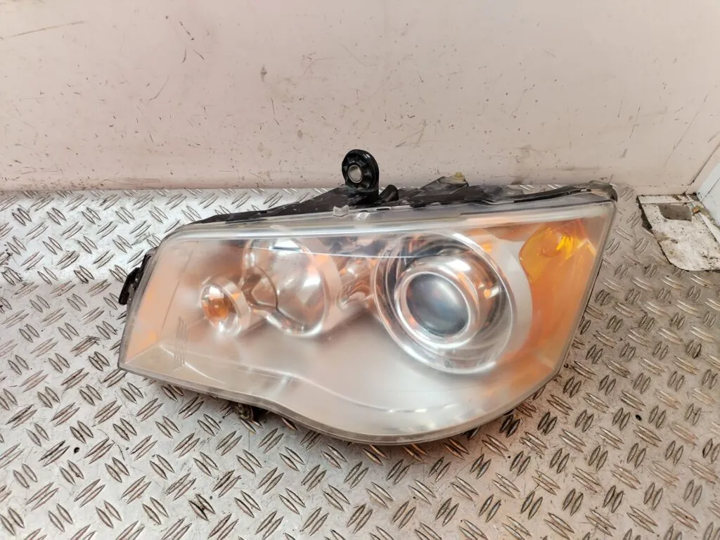 FARO IZQUIERDO 128497