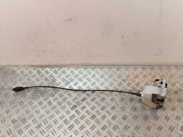 CERRADURA PUERTA DELANTERA IZQUIERDA 128137