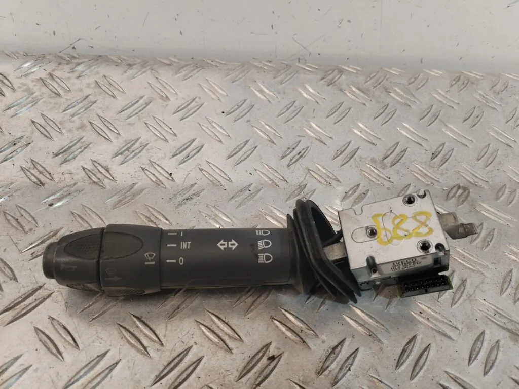 MANDO LUCES 125896