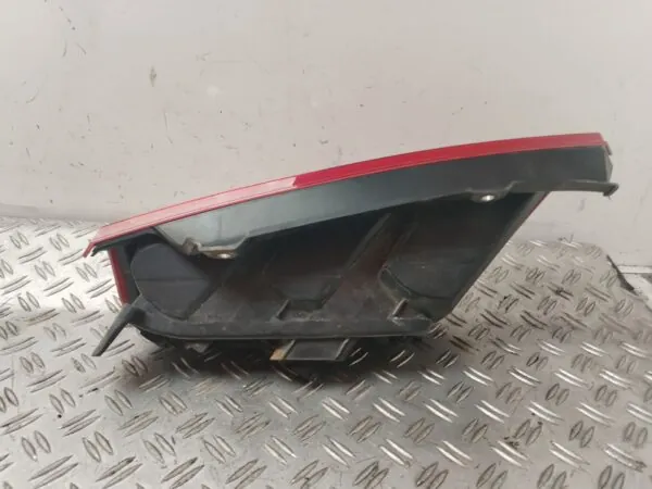 PILOTO TRASERO DERECHO 128184