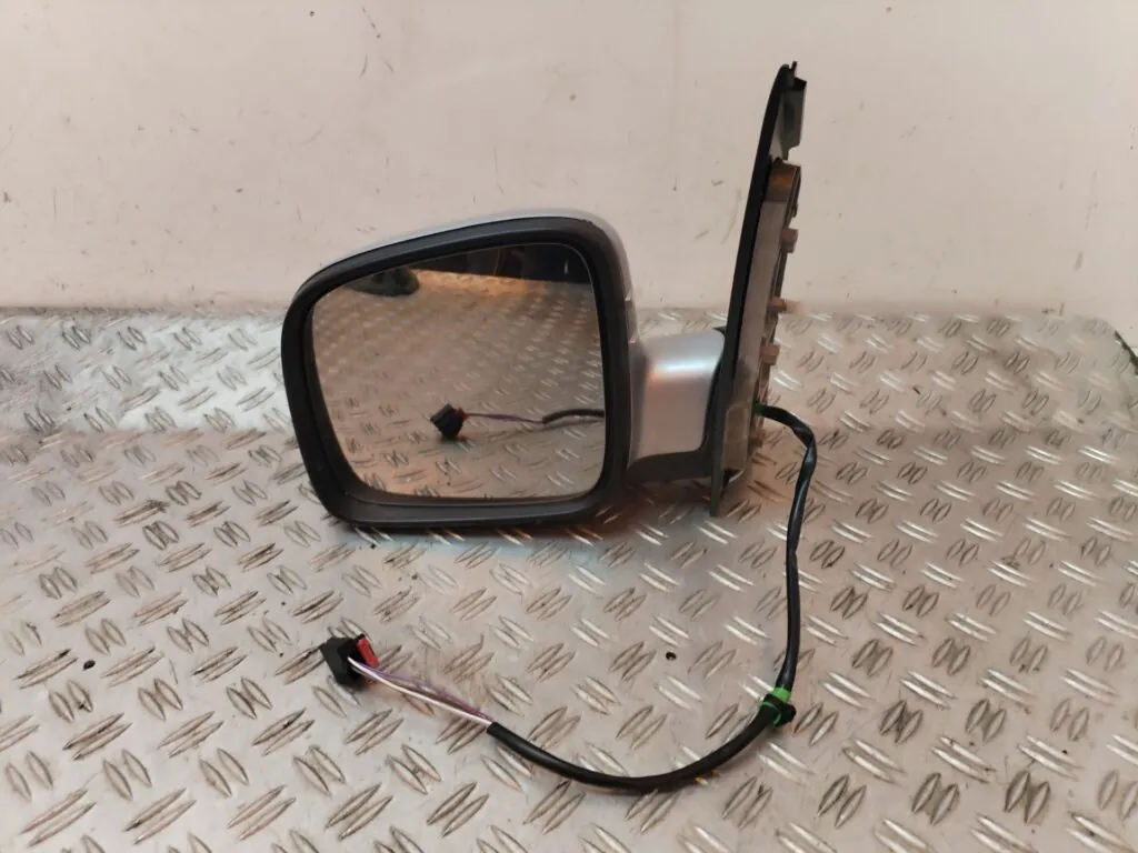 RETROVISOR IZQUIERDO 127841