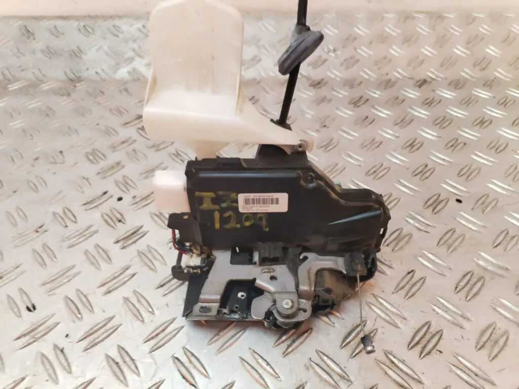 CERRADURA PUERTA DELANTERA IZQUIERDA 127845